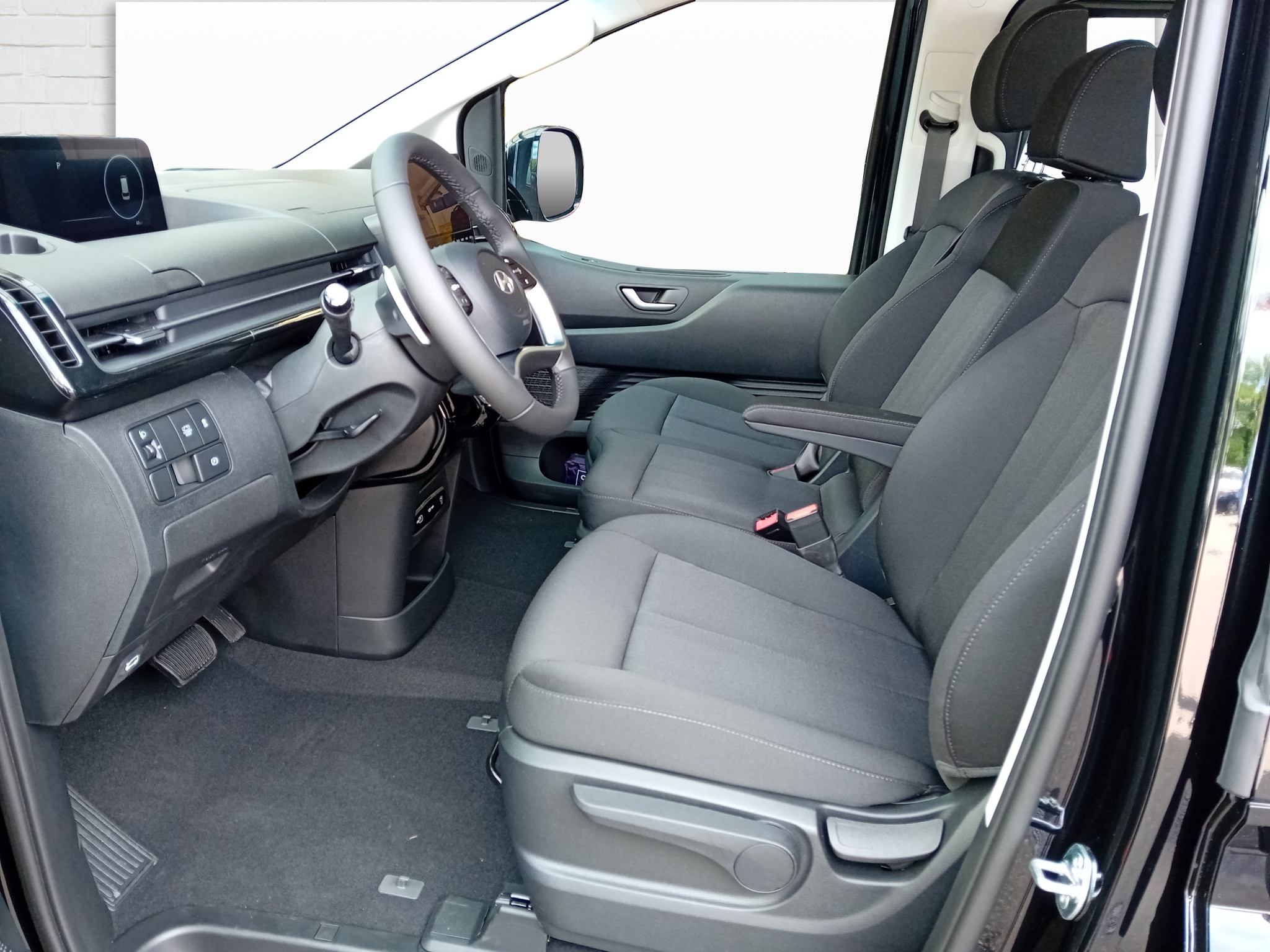 Hyundai Staria Wagon 1.6 GDi HEV Amplia