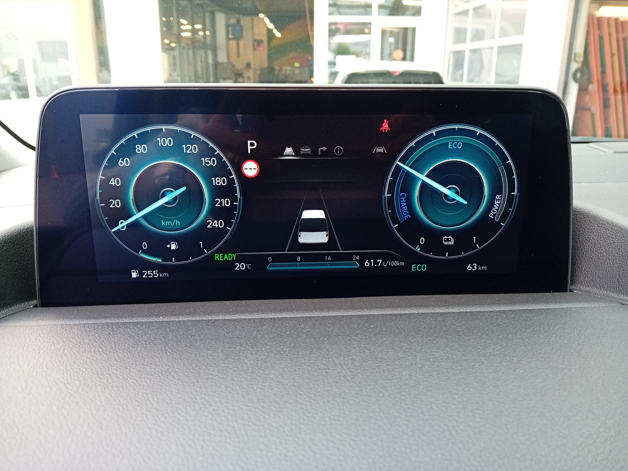 Hyundai Staria Wagon 1.6 GDi HEV Amplia