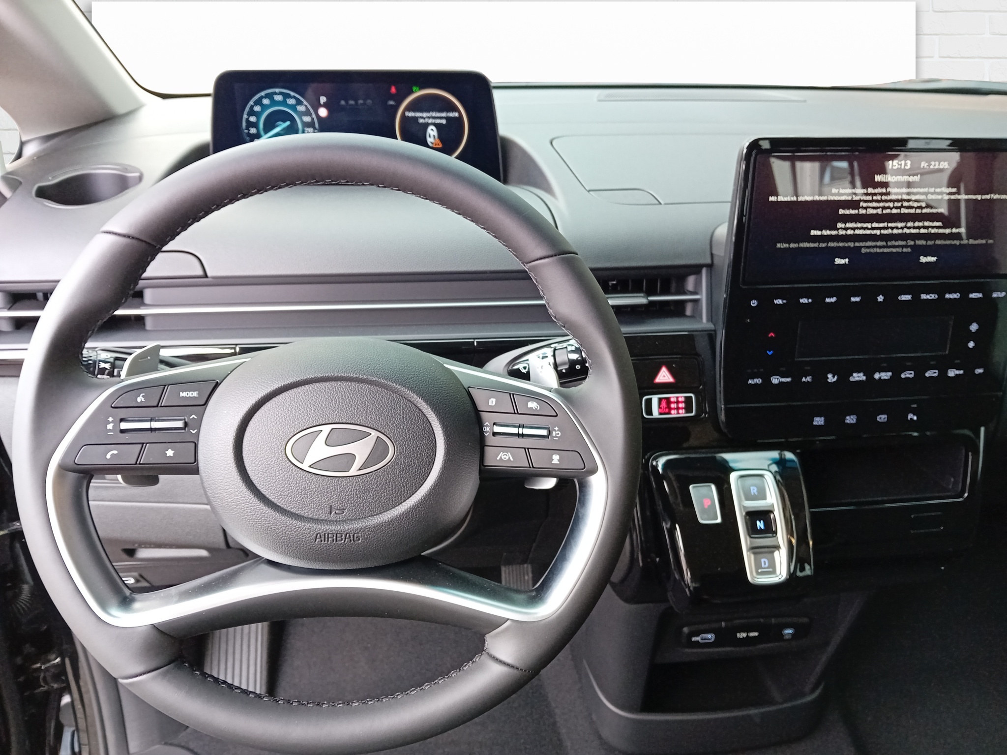 Hyundai Staria Wagon 1.6 GDi HEV Amplia