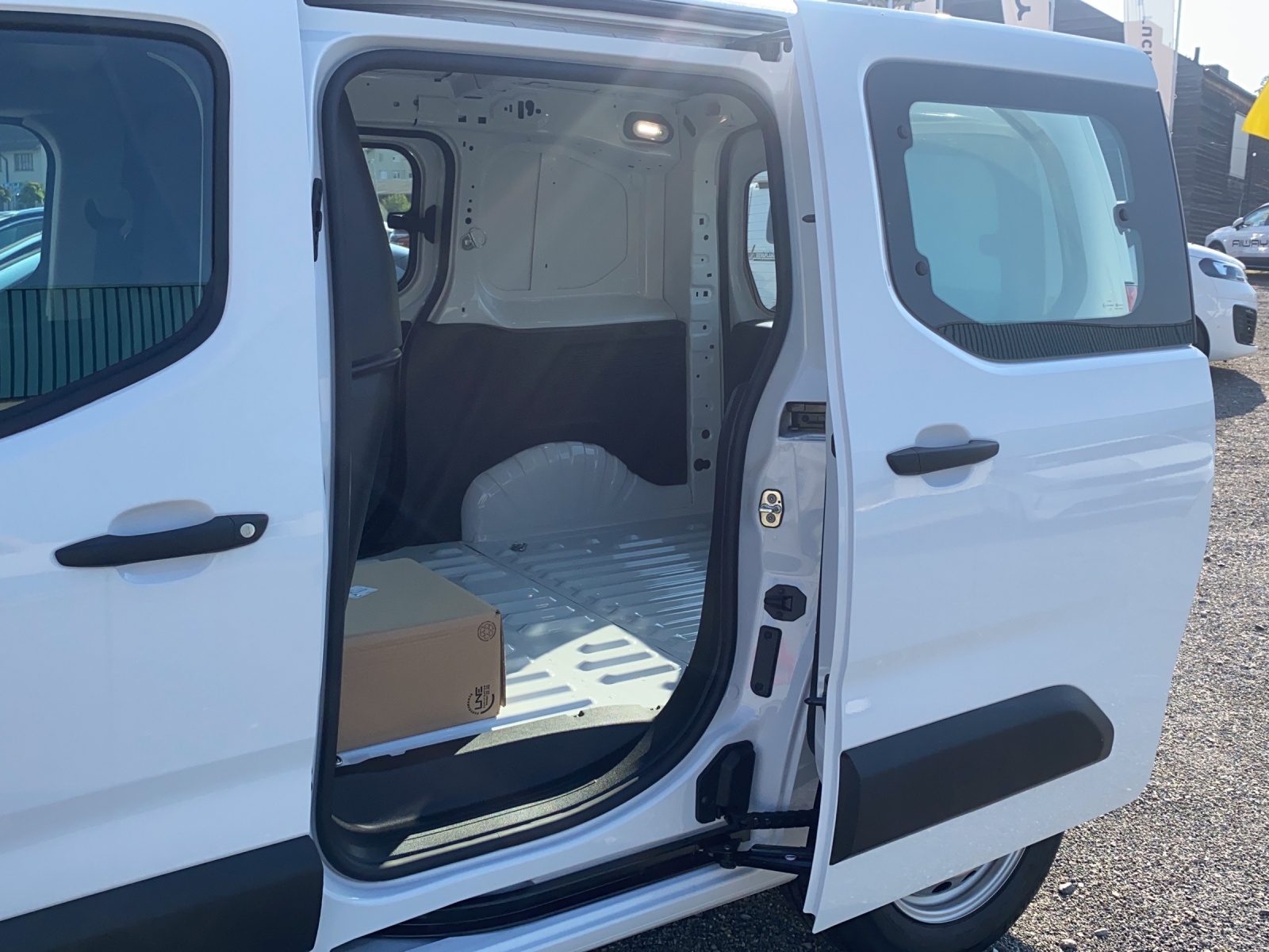 Opel Combo-e Cargo 2.4 t Electric