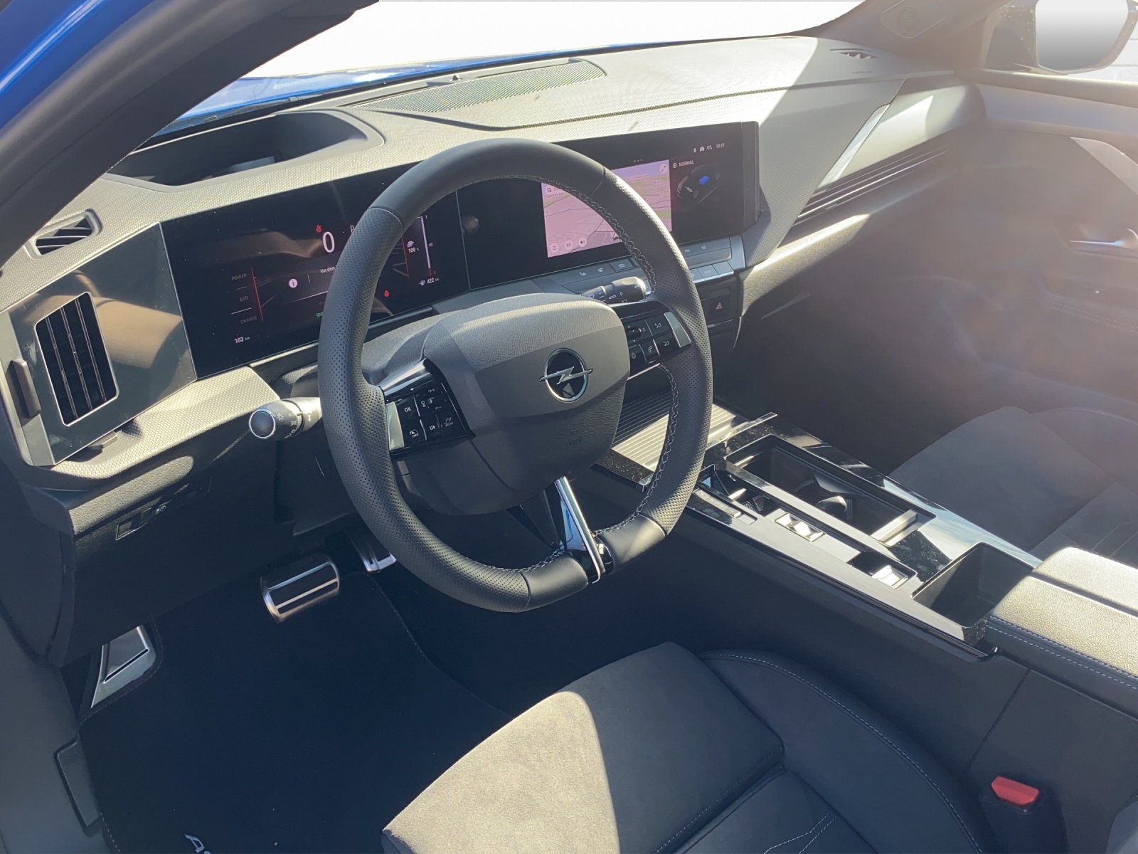 Opel Astra-e Swiss Plus