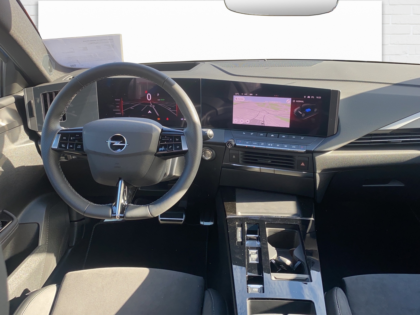 Opel Astra-e Swiss Plus