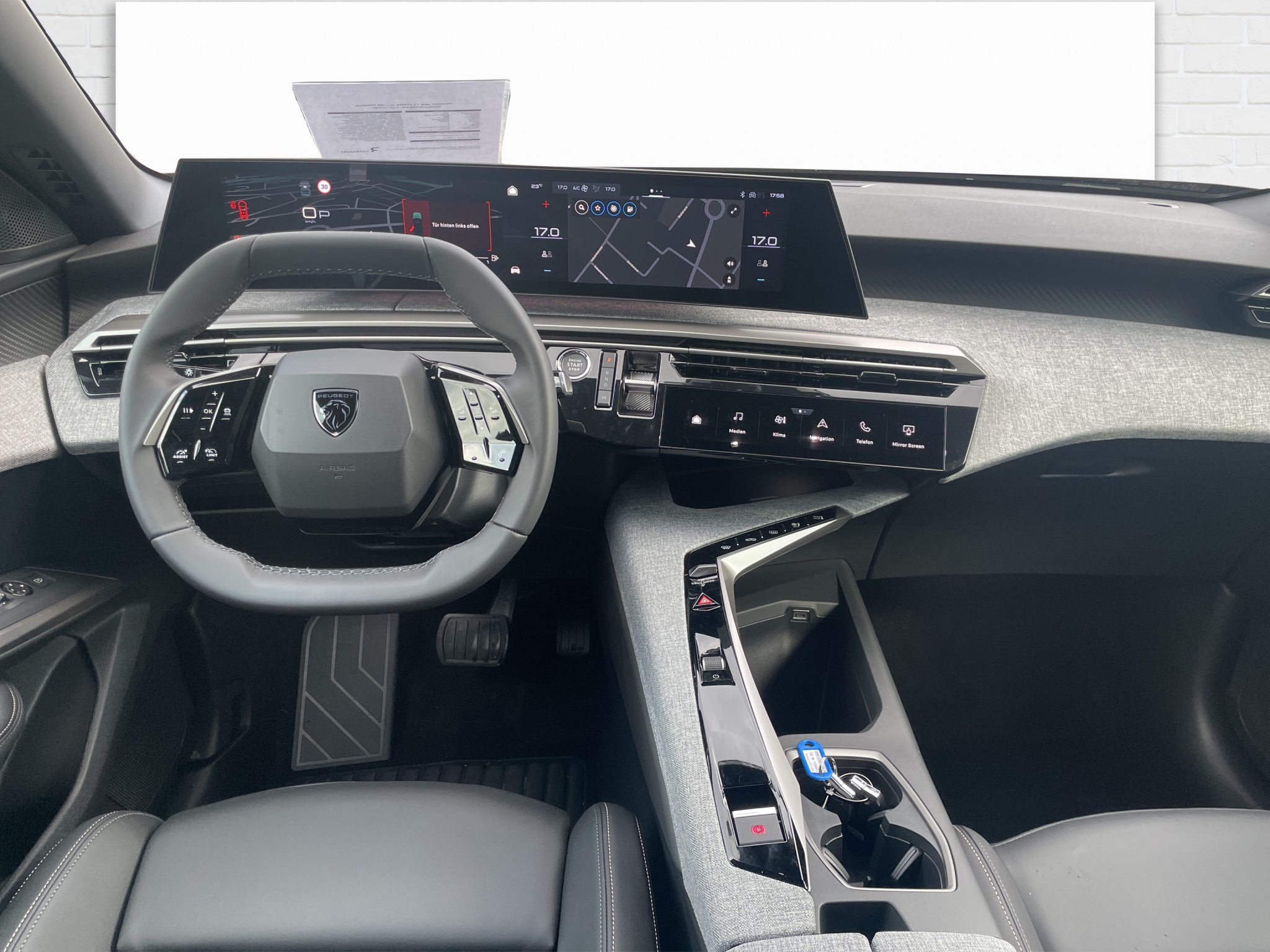 Peugeot 5008 1.2 Hybrid Allure Premium