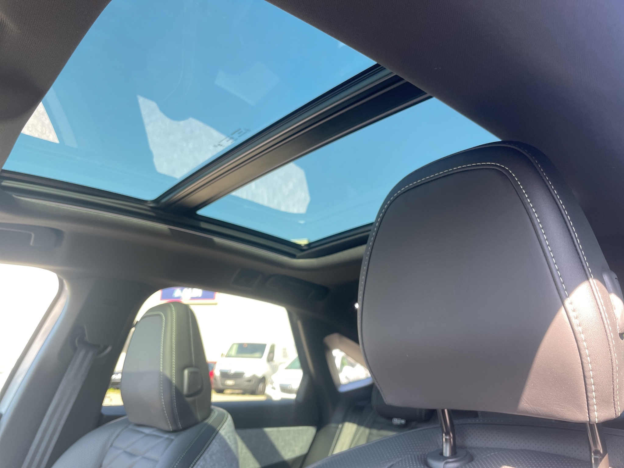 Peugeot 3008 e-Launch Edition AWD