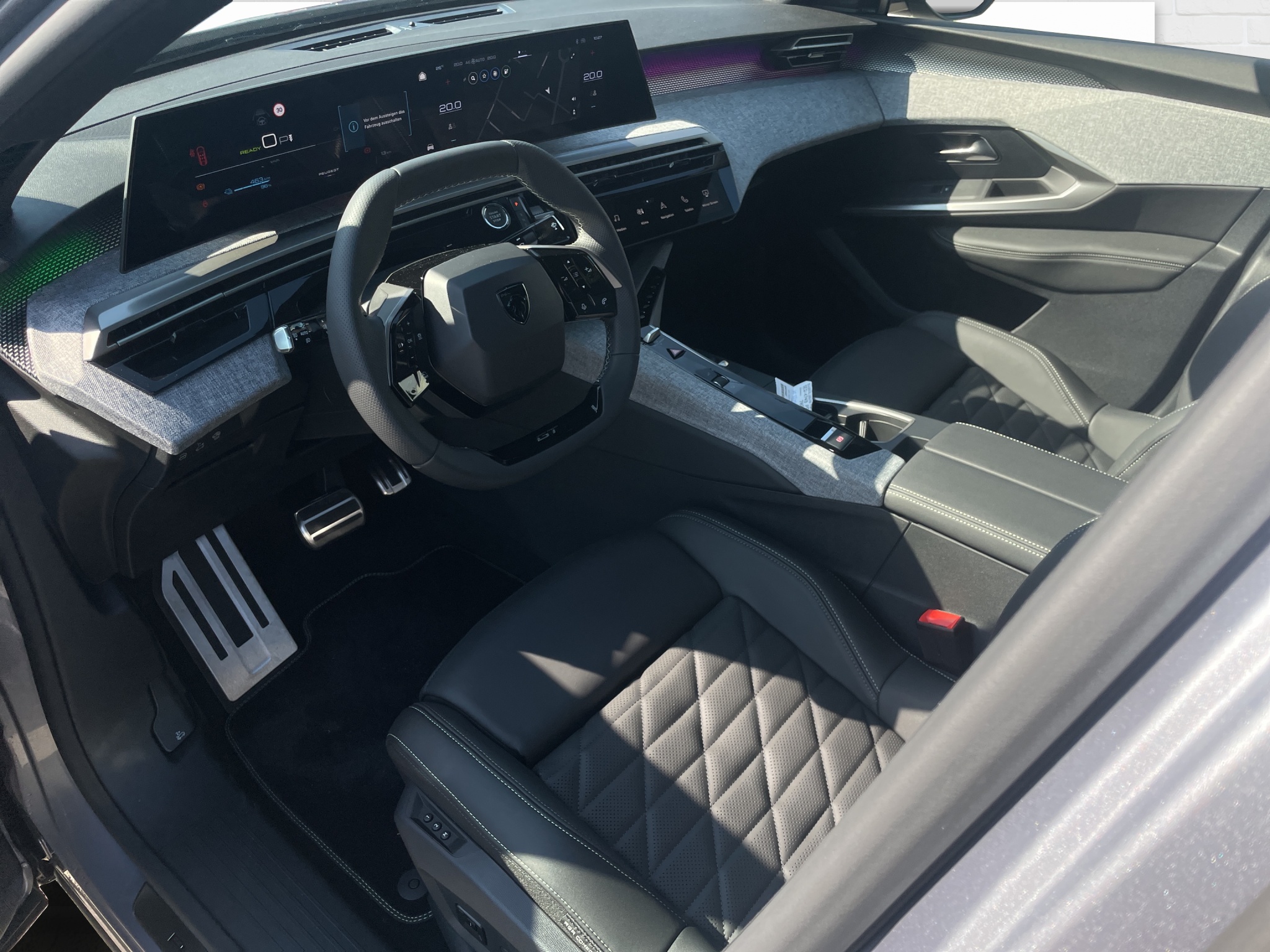 Peugeot 3008 e-Launch Edition AWD