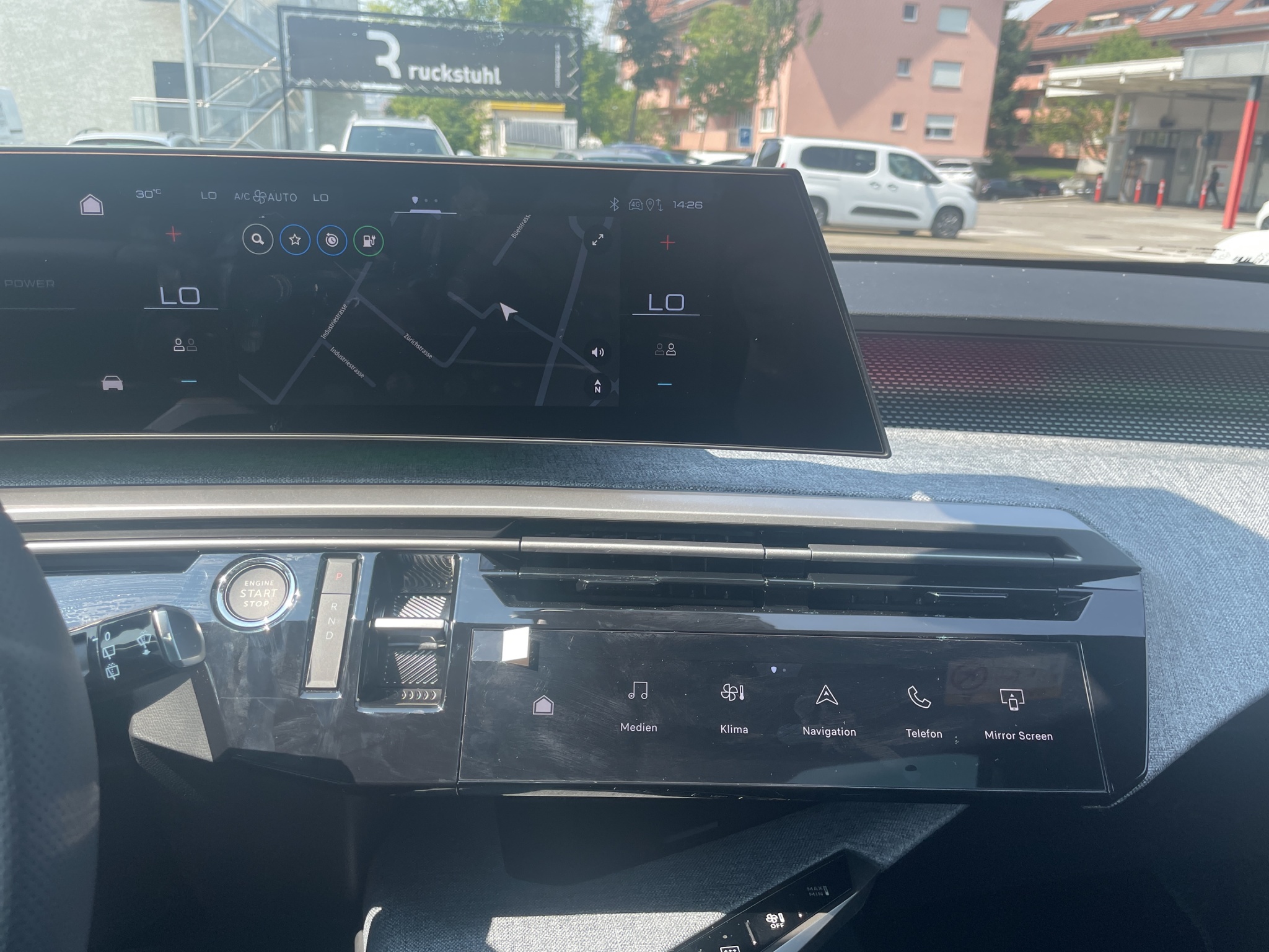 Peugeot 5008 e-Launch Edition AWD