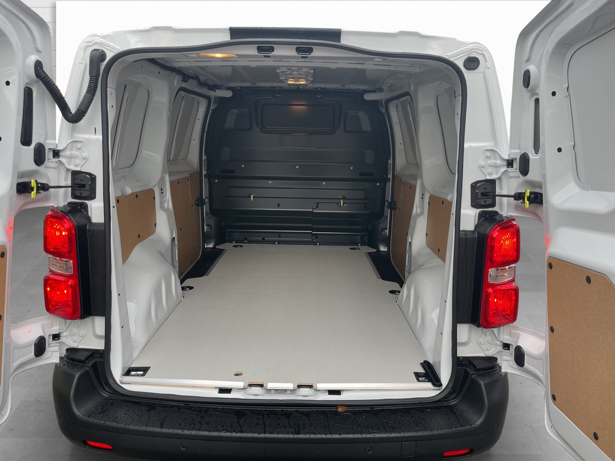 Peugeot e-Expert Kaw. Standard 50 kWh