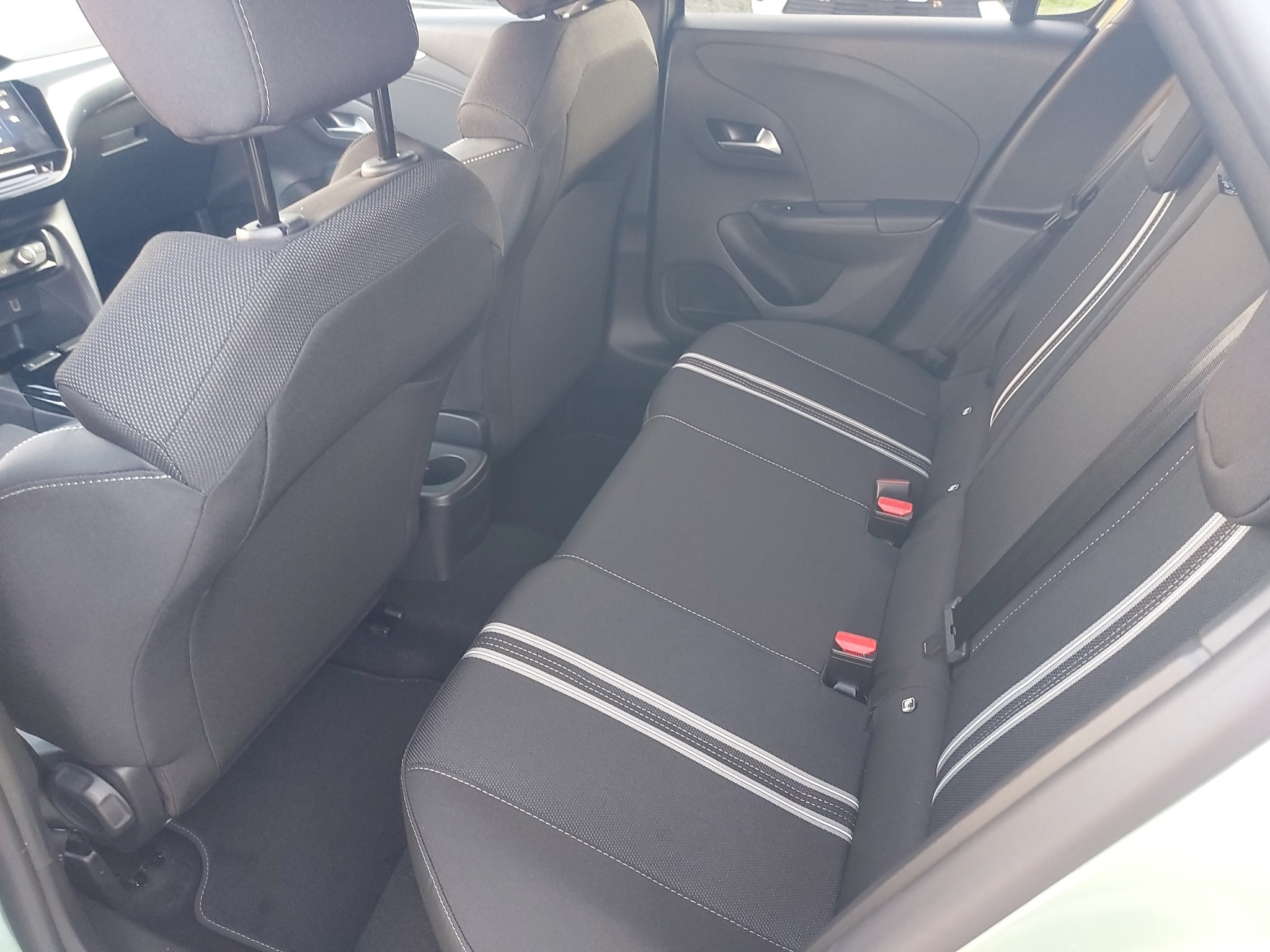 Opel Corsa 1.2 T Hybrid Sporthilfe