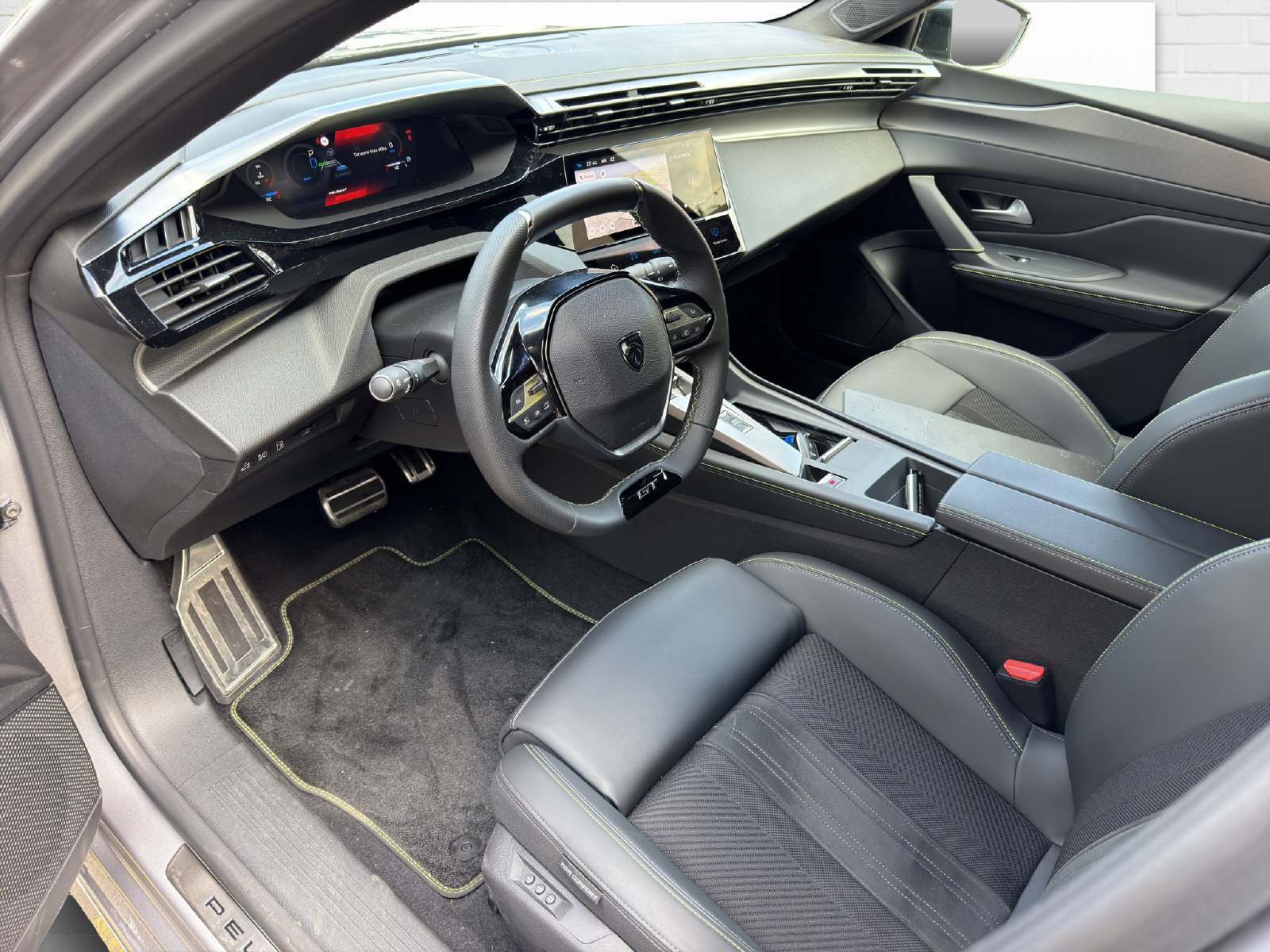 Peugeot 308 SW 1.6 PHEV 195 GT