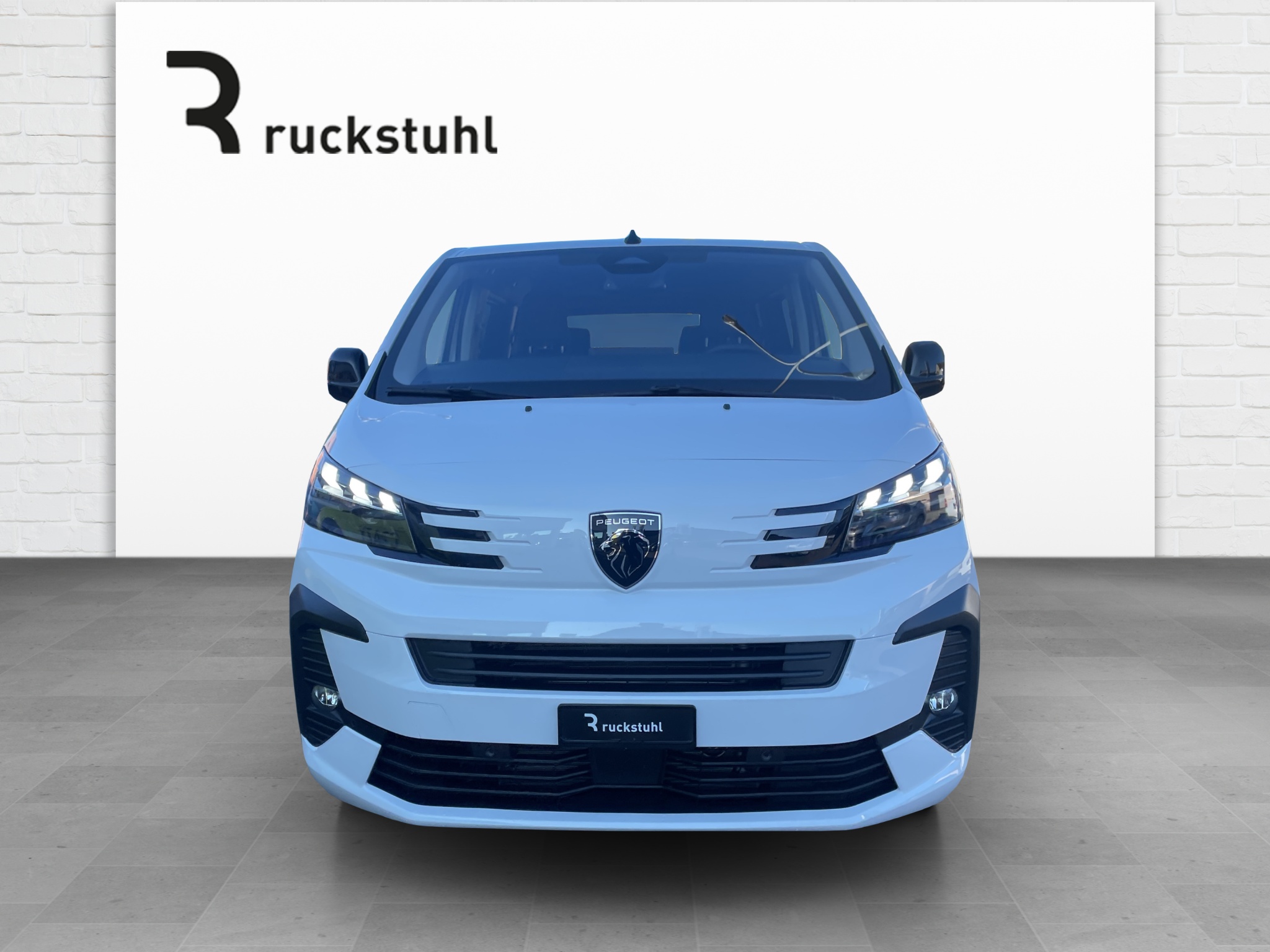 Peugeot Traveller Standard 2.2 BlueHDi 180 Business VIP S/S