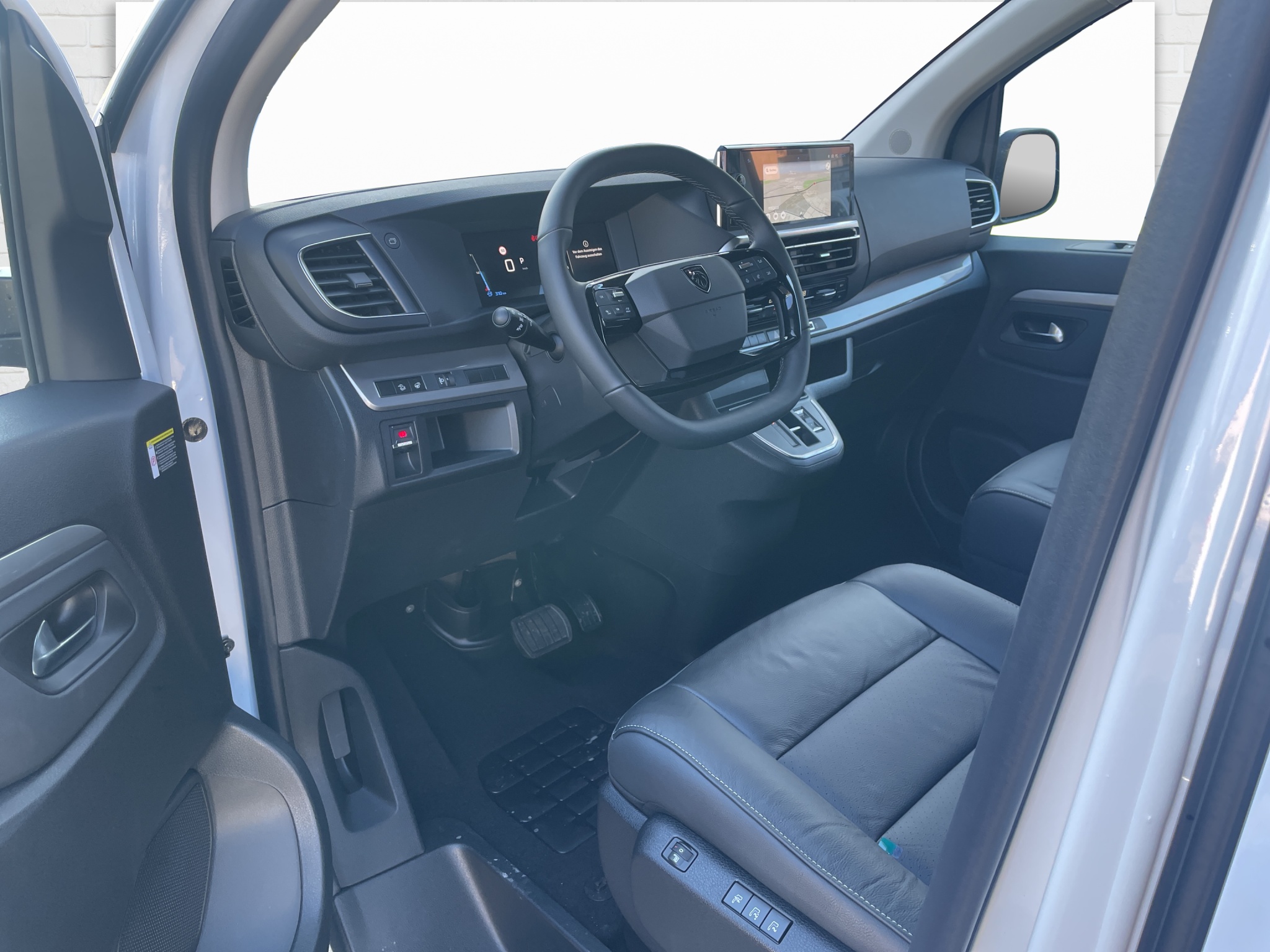 Peugeot Traveller Standard 2.2 BlueHDi 180 Business VIP S/S