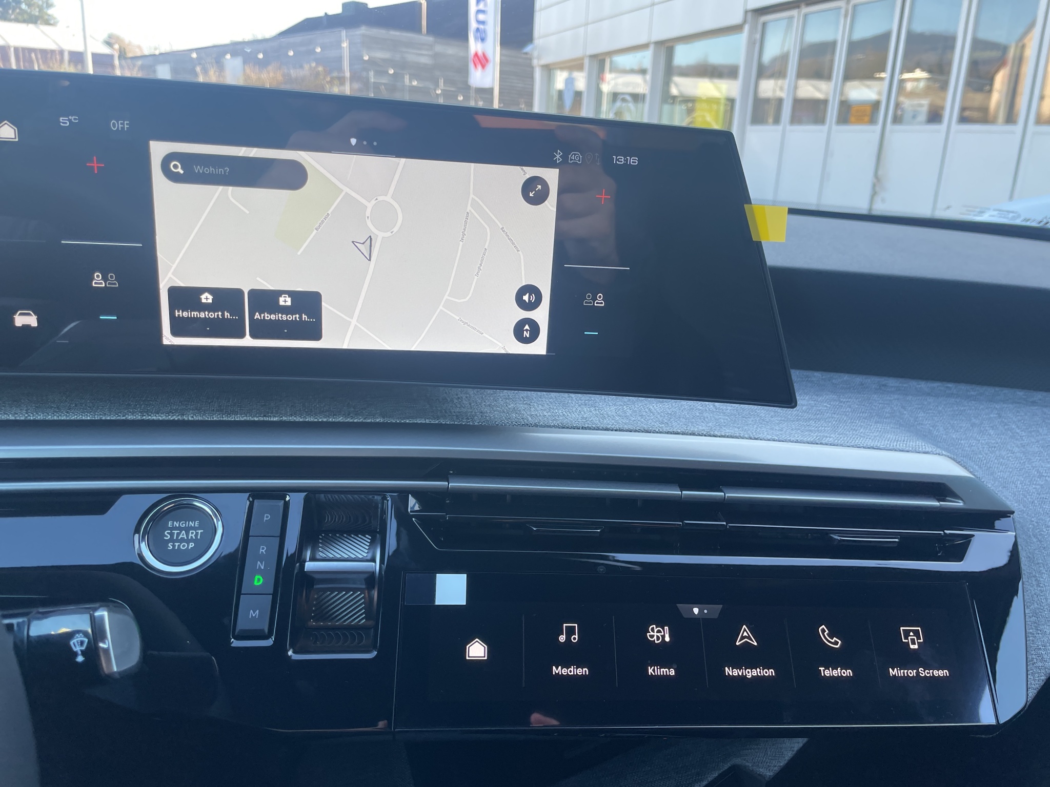 Peugeot 3008 1.2 Hybrid Allure Premium