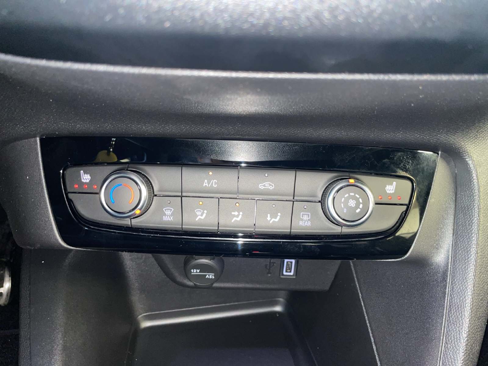 Opel Corsa 1.2 T Hybrid Viva