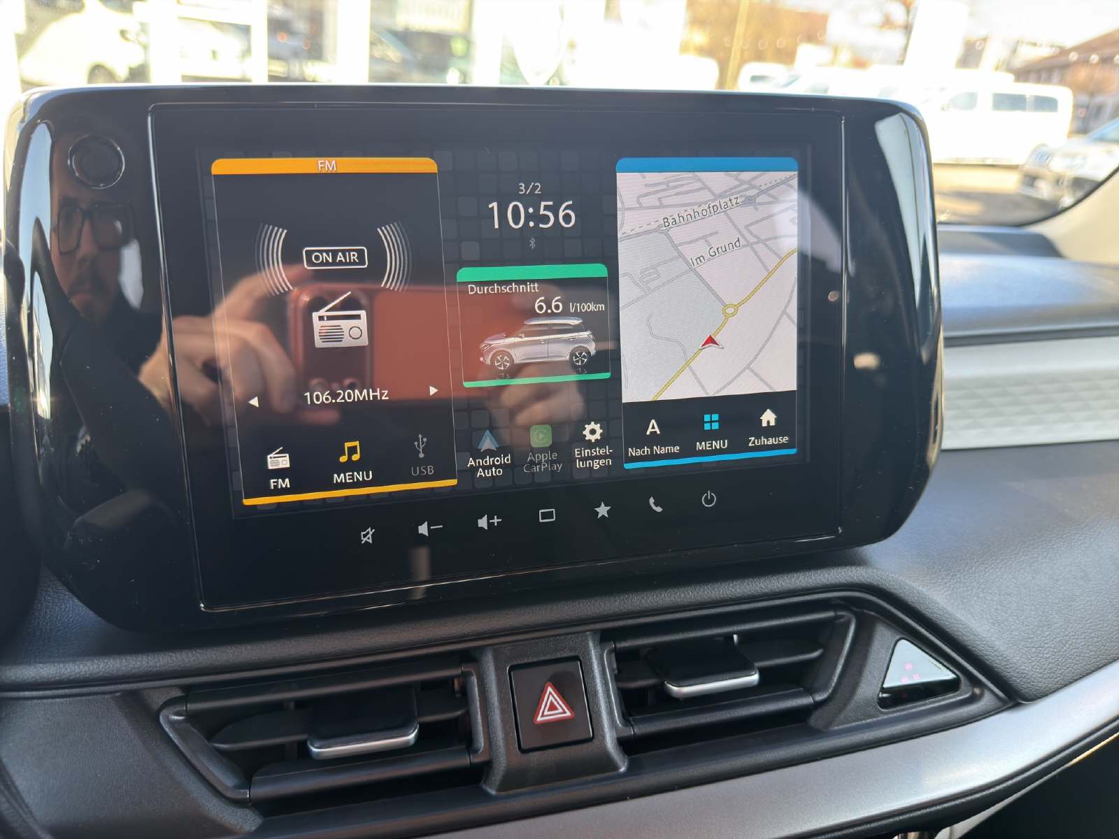 Suzuki Swift 1.2 Sakura Top Hybrid