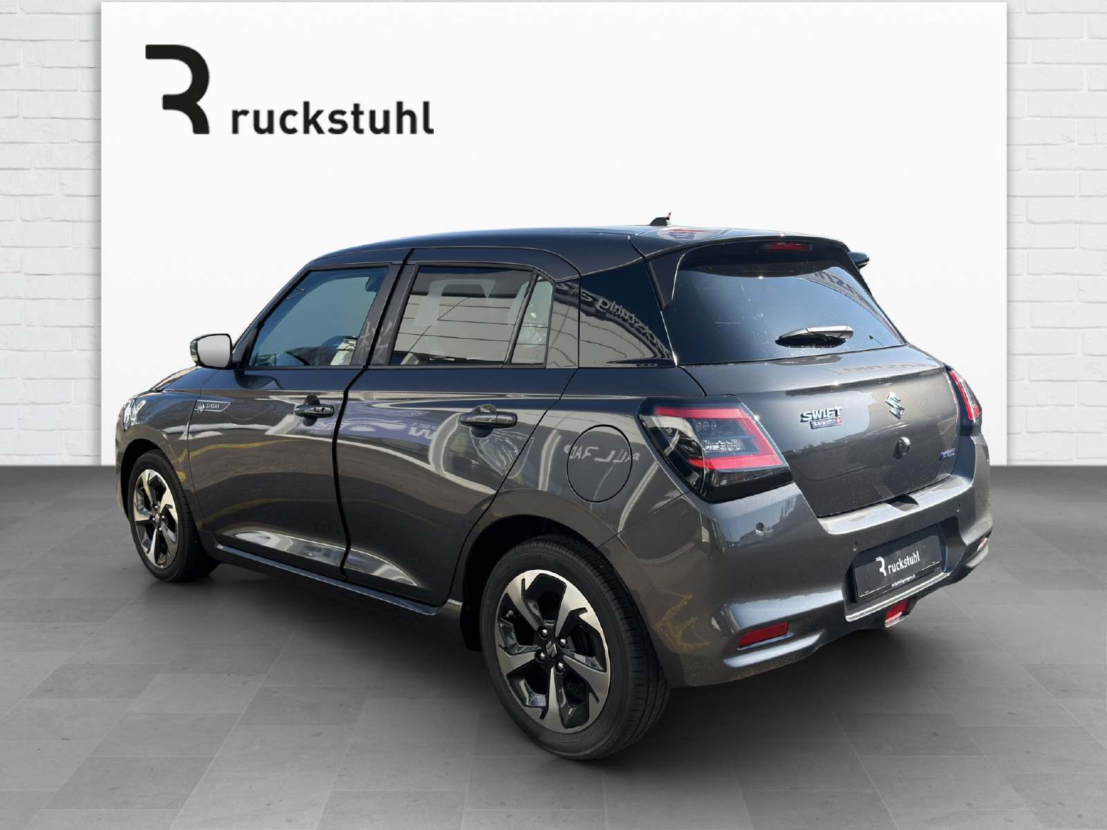 Suzuki Swift 1.2 Sakura Top Hybrid