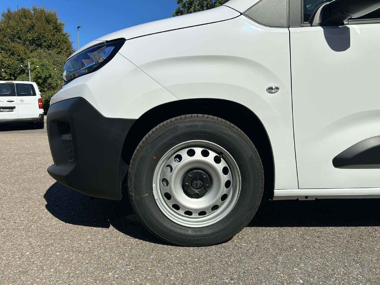 Peugeot e-Partner Kaw. 800 Standard 50 kWh
