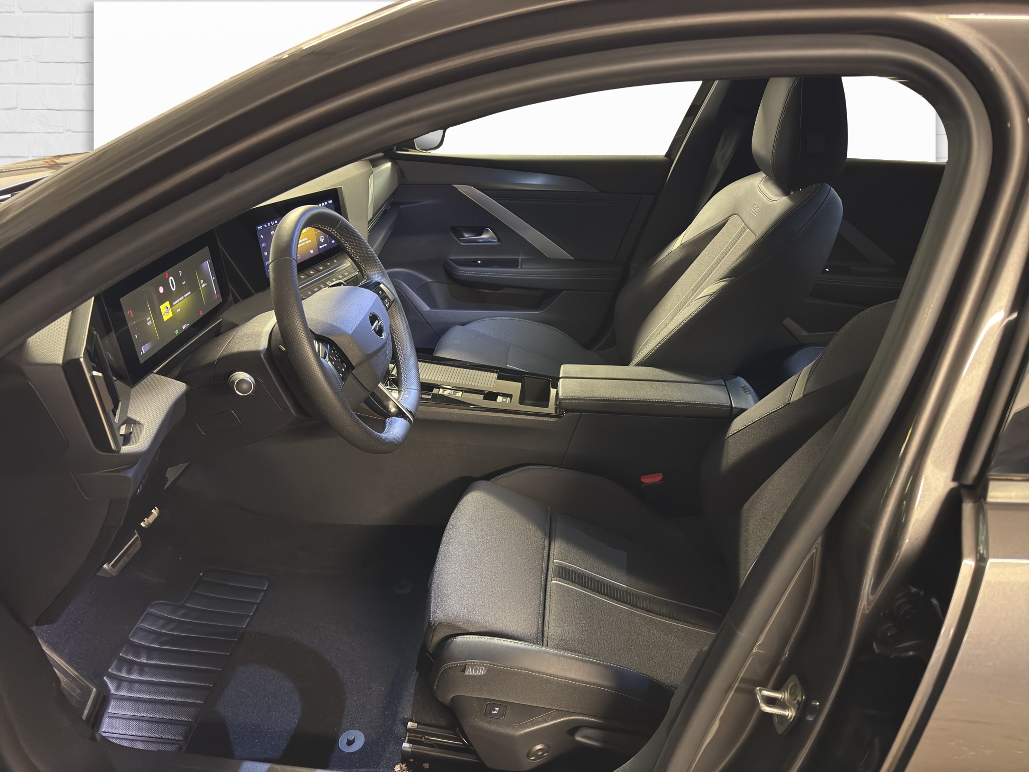 Opel Astra 1.2 T 130 Swiss Plus