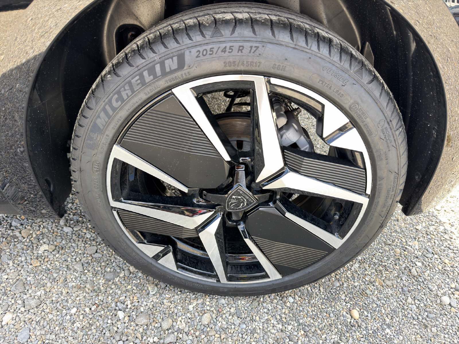 Peugeot 208 1.2 Hybrid 145 GT